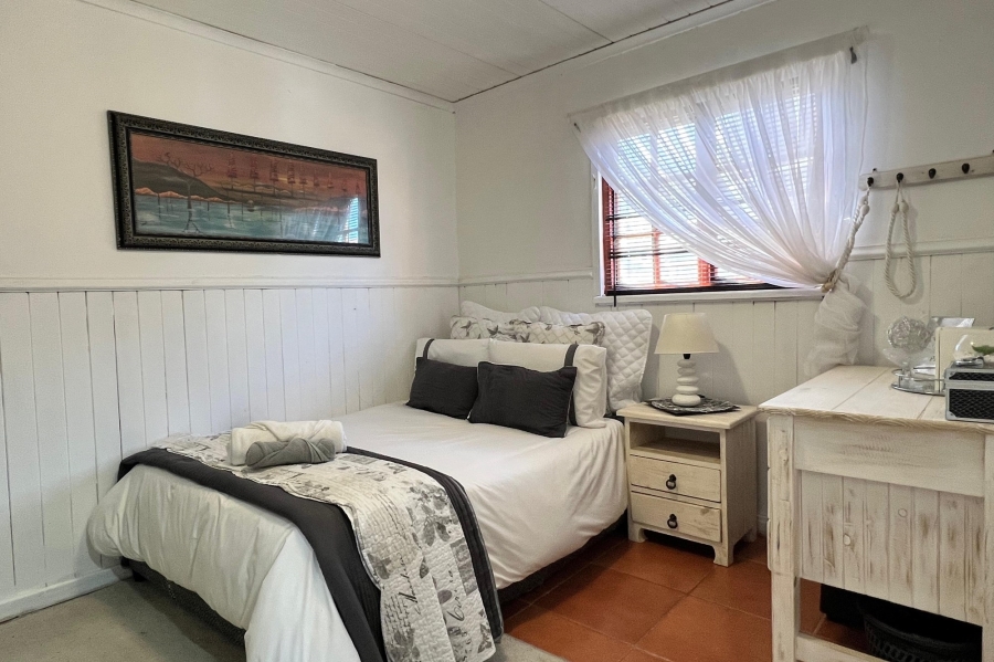3 Bedroom Property for Sale in Wavecrest Eastern Cape
